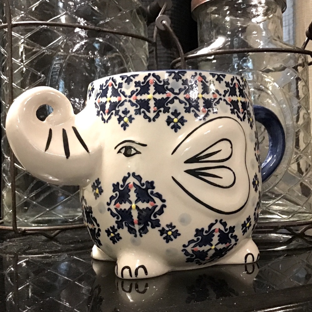 EB Yokohama Studio elephant mug. Vintage